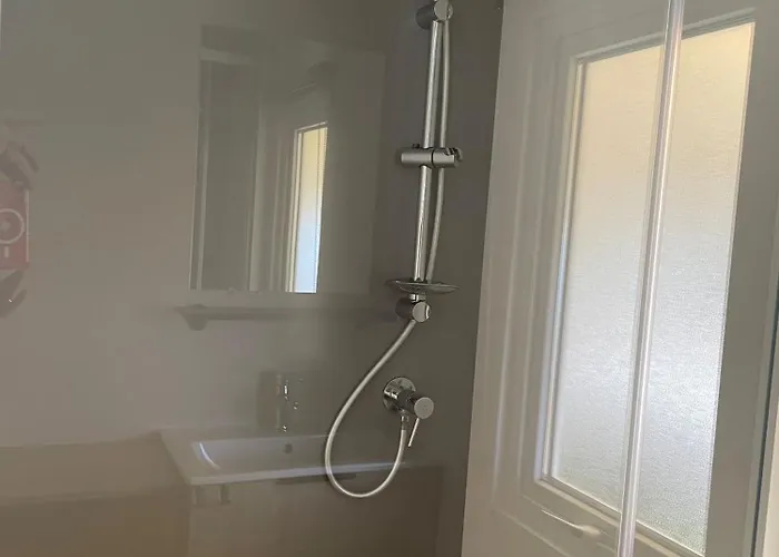 Charming 3-bedroom Mobile In Les Mathes, France Holiday home Les Mathes