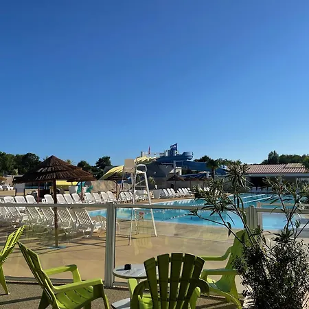 Charming 3-bedroom Mobile In Les Mathes, France Les Mathes