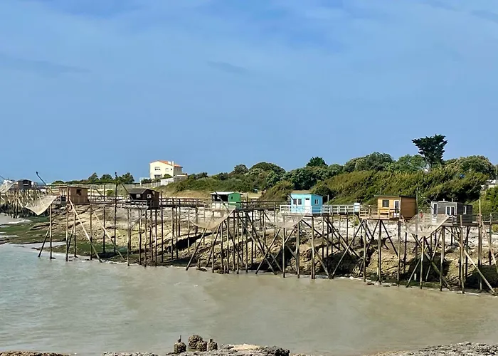 Semesterbostad Charming 3-bedroom Mobile In Les Mathes, France *