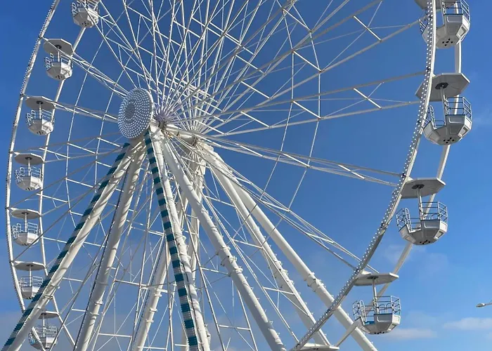 Charming 3-bedroom Mobile In Les Mathes, France *