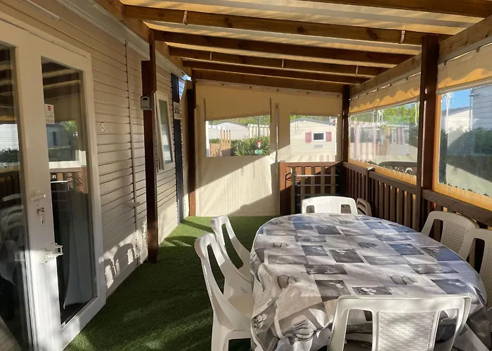 Charming 3-bedroom Mobile In Les Mathes, France